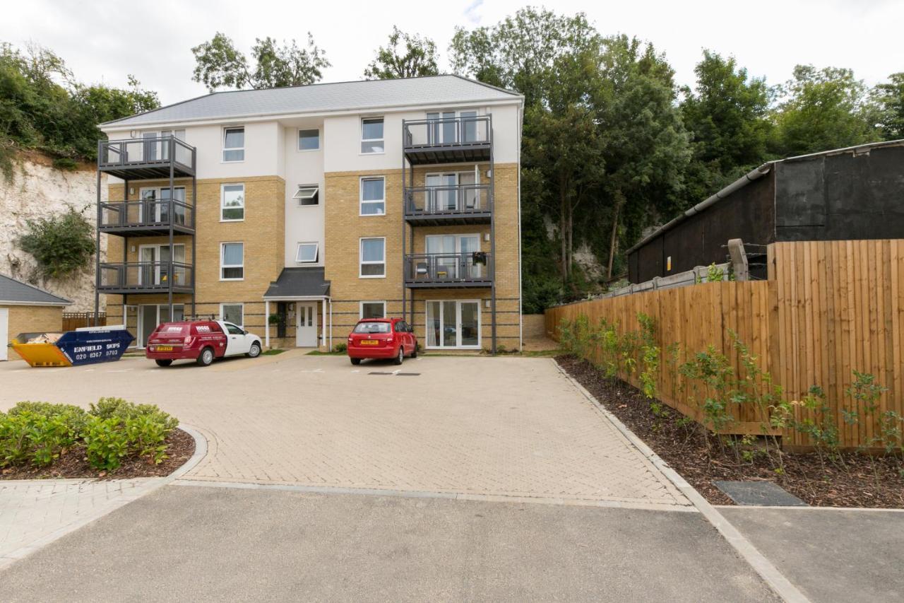 Hertford Serviced Apartments Ware Buitenkant foto