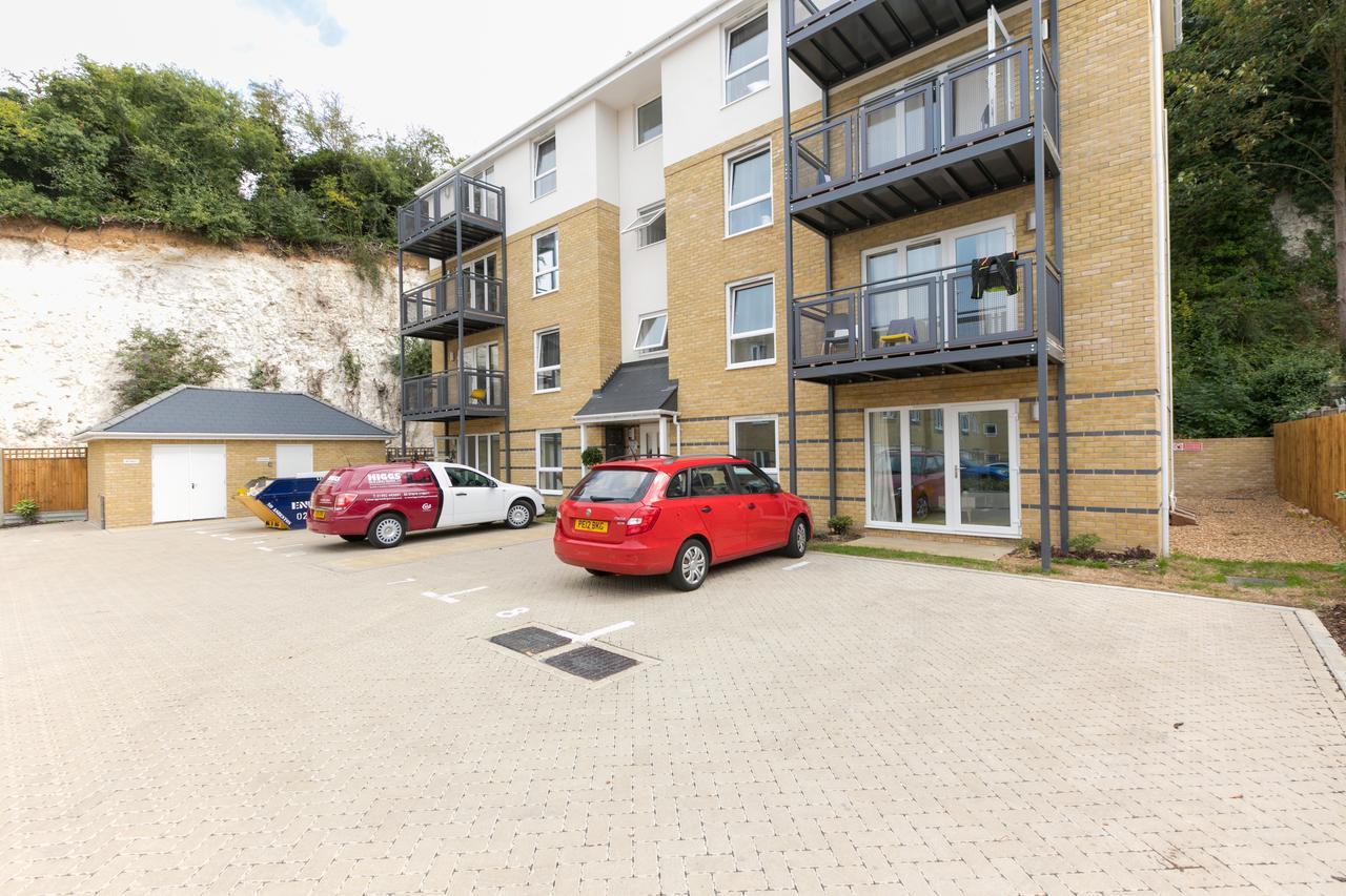 Hertford Serviced Apartments Ware Buitenkant foto
