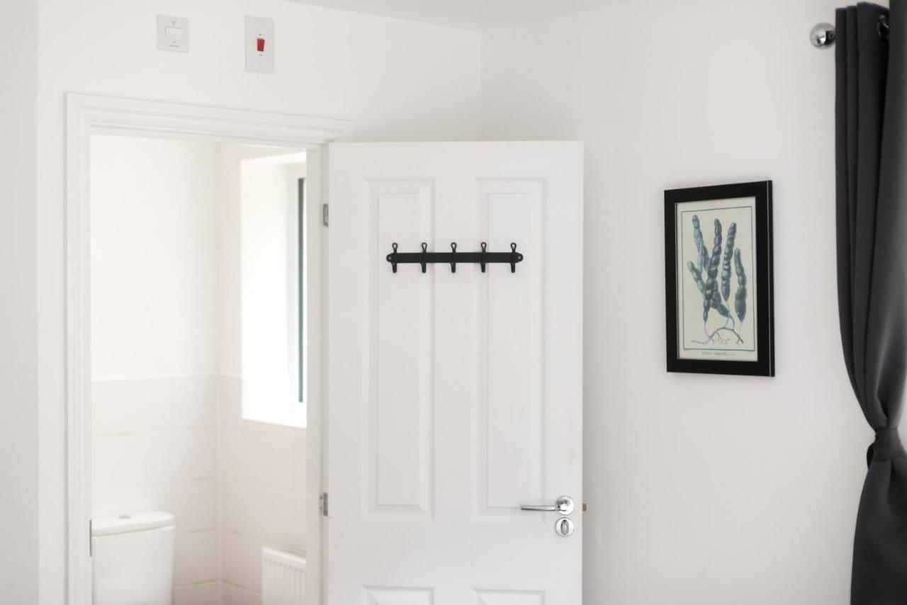 Hertford Serviced Apartments Ware Buitenkant foto